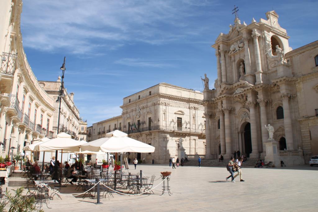 La Casa Di Ilde Al Duomo - Ortigia Holidays Syracuse ภายนอก รูปภาพ