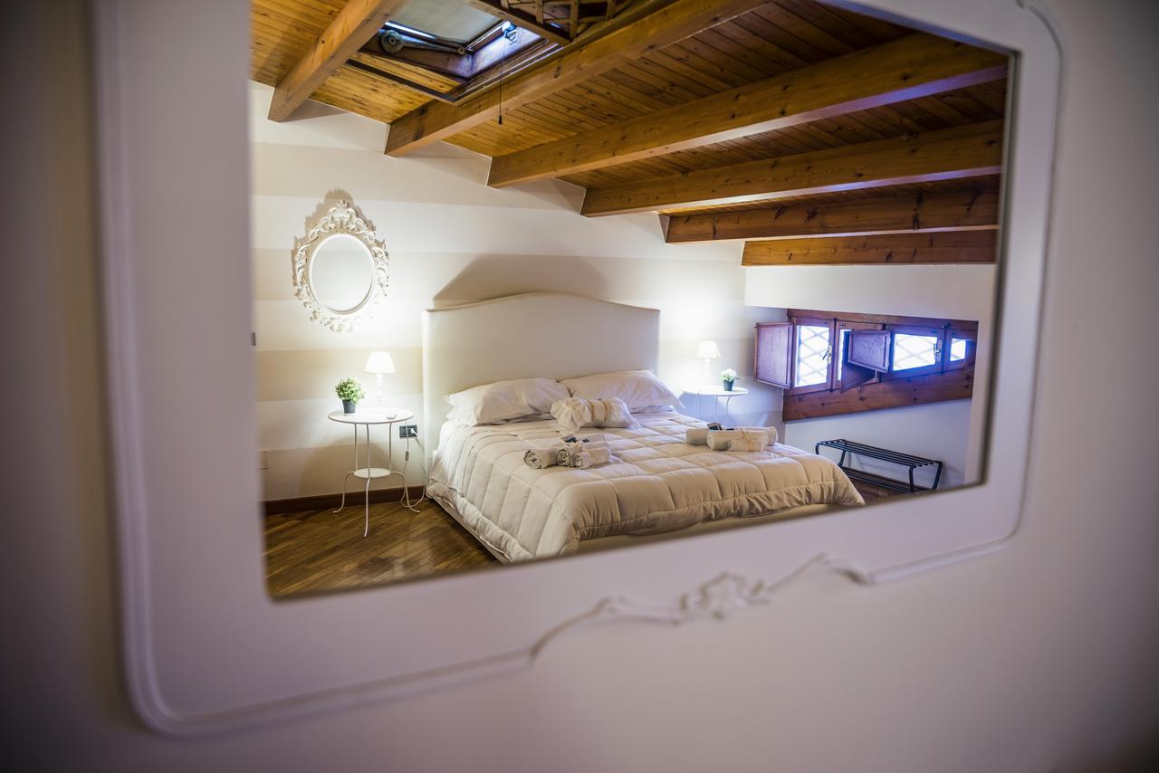 La Casa Di Ilde Al Duomo - Ortigia Holidays Syracuse ภายนอก รูปภาพ