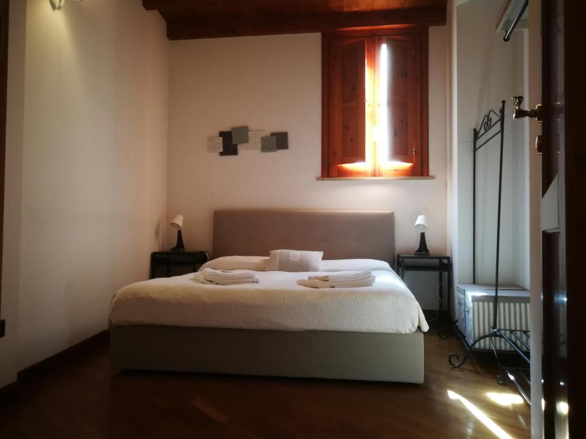 La Casa Di Ilde Al Duomo - Ortigia Holidays Syracuse ภายนอก รูปภาพ